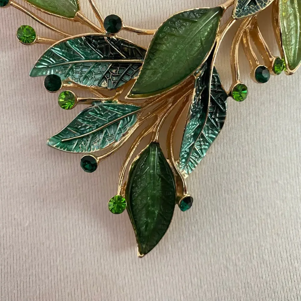 Enamel Leaf Bib Necklace & Earrings Set Green Rhinestone Gold Tone Cottagecore